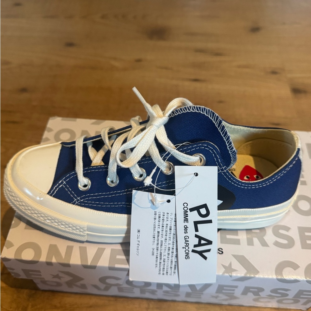 COMME des GARÇONS PLAY CONVERSE